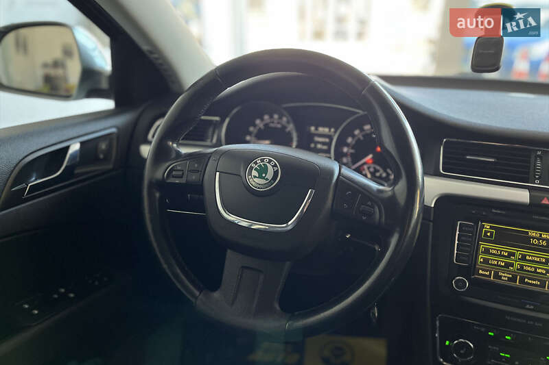 Универсал Skoda Superb 2010 в Шептицькому