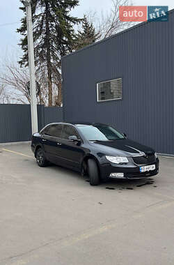 Лифтбек Skoda Superb 2012 в Днепре