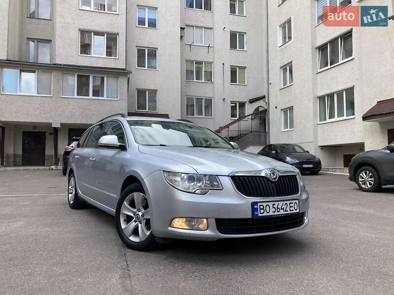 Універсал Skoda Superb 2013 в Тернополі