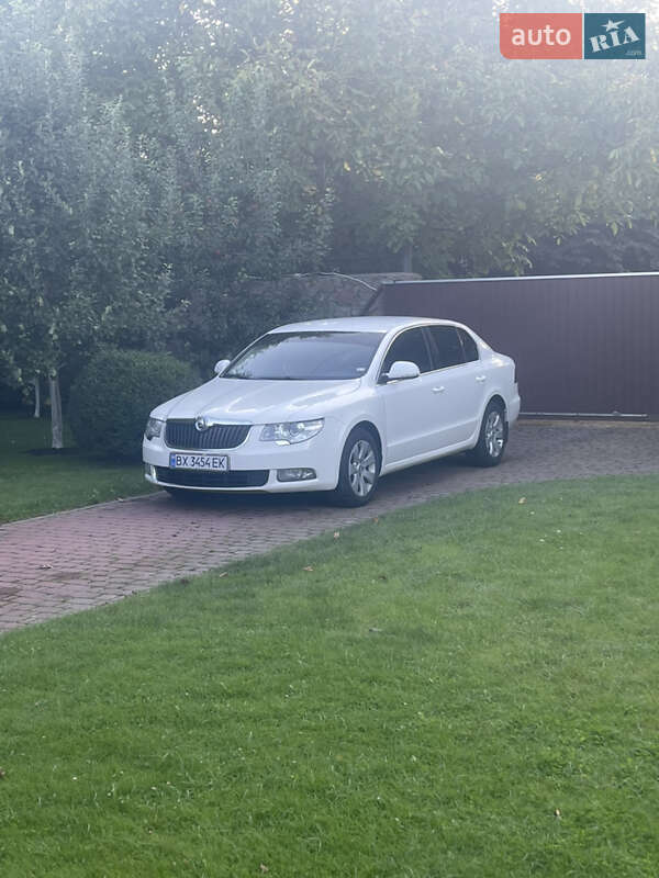 Skoda Superb 2012