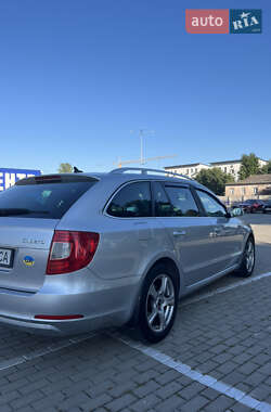 Универсал Skoda Superb 2012 в 