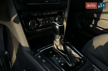 Лифтбек Skoda Superb 2013 в 