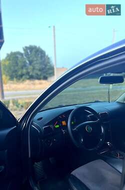 Лифтбек Skoda Superb 2002 в 