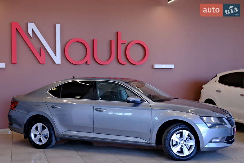 Лифтбек Skoda Superb 2018 в Одессе