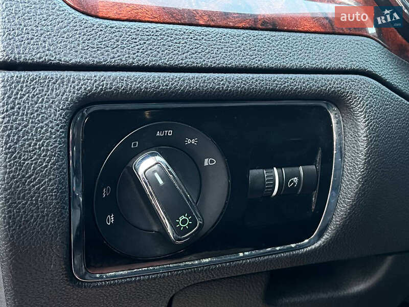 Лифтбек Skoda Superb 2013 в Прилуках