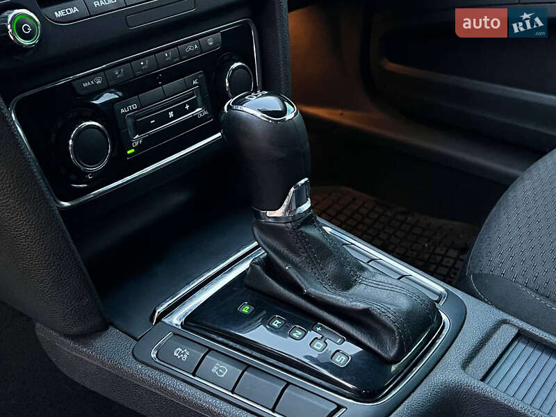Лифтбек Skoda Superb 2013 в Прилуках