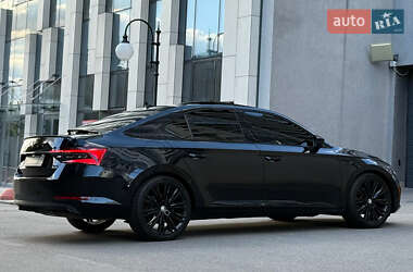 Лифтбек Skoda Superb 2020 в 