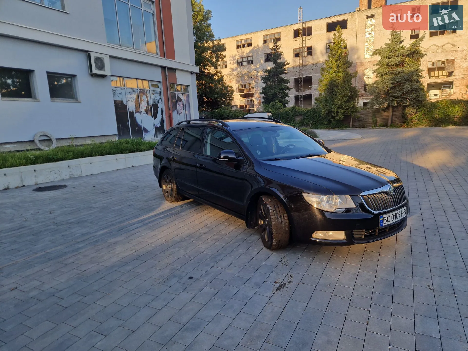 2013 Skoda Superb - мініатюра 5