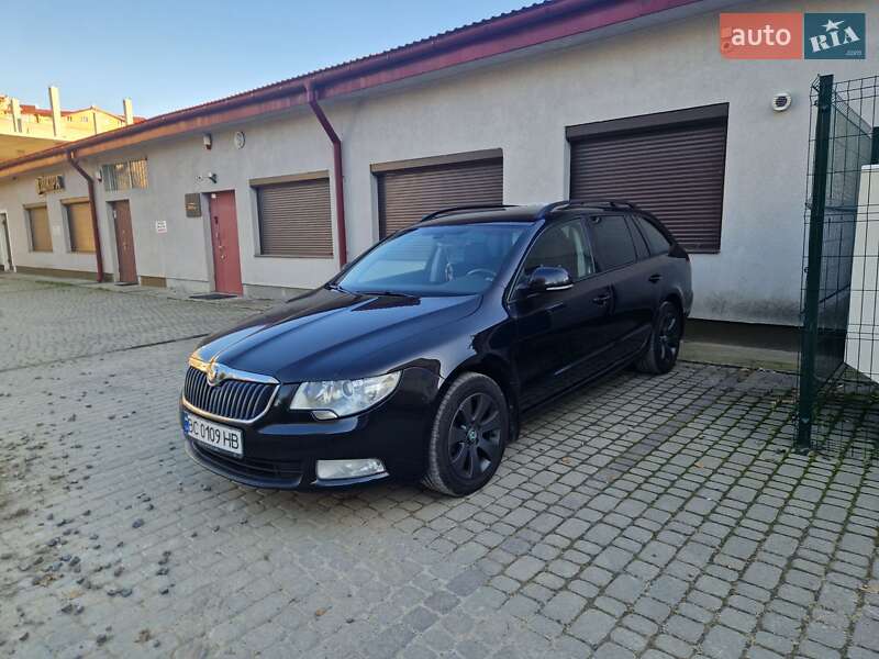 Универсал Skoda Superb 2013 в Львове