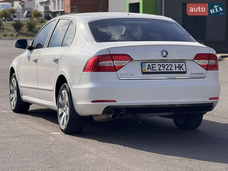 Лифтбек Skoda Superb 2013 в Кривом Роге
