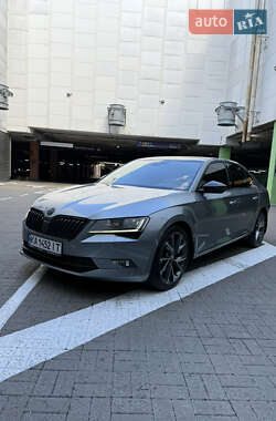 Лифтбек Skoda Superb 2017 в Киеве