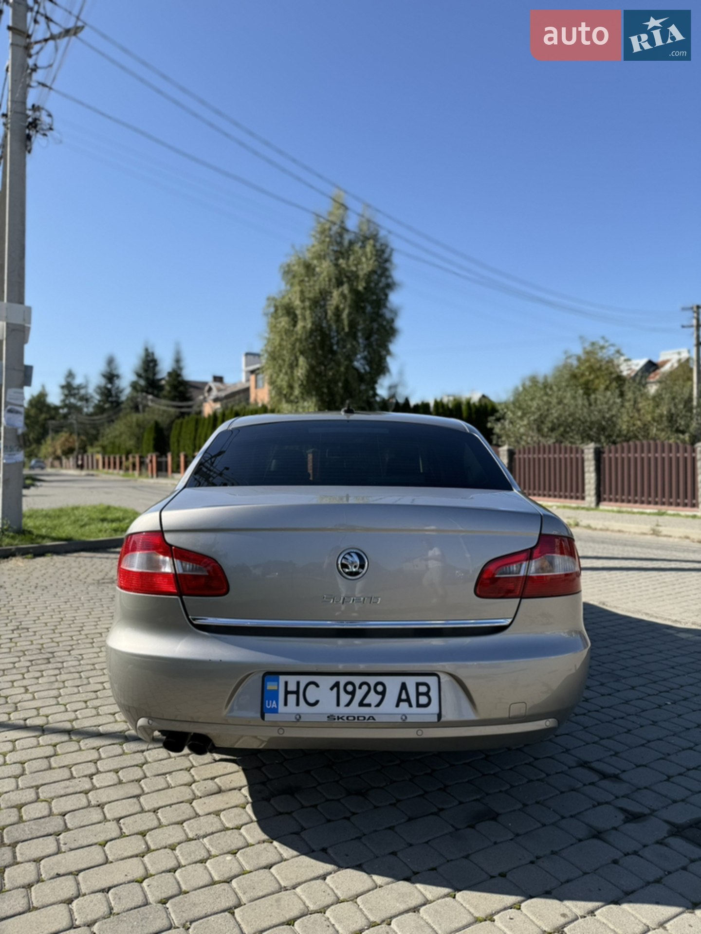 2010 Skoda Superb - мініатюра 4