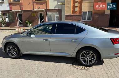 Лифтбек Skoda Superb 2018 в Львове
