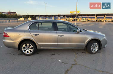 Лифтбек Skoda Superb 2008 в 