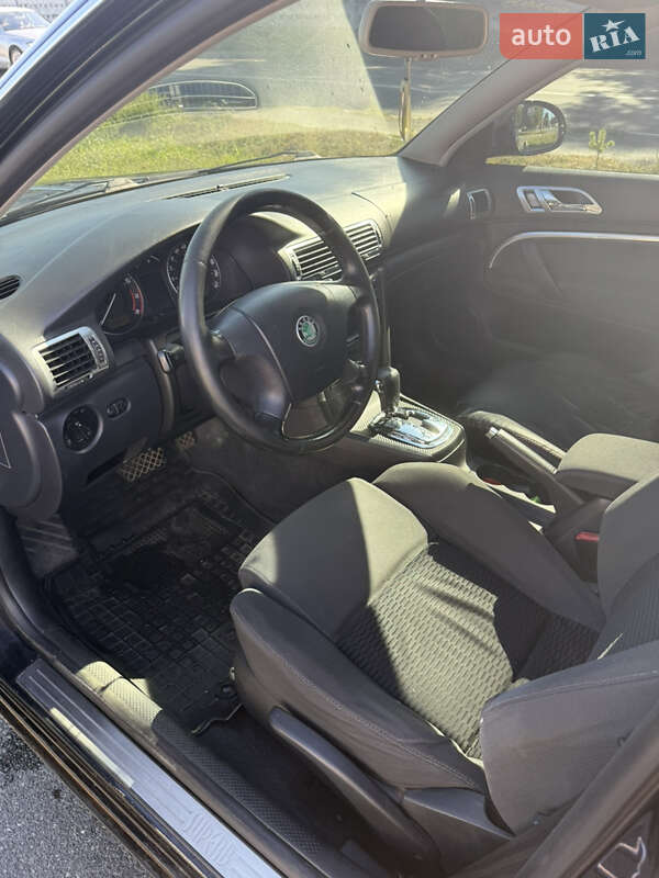 Лифтбек Skoda Superb 2007 в Буче