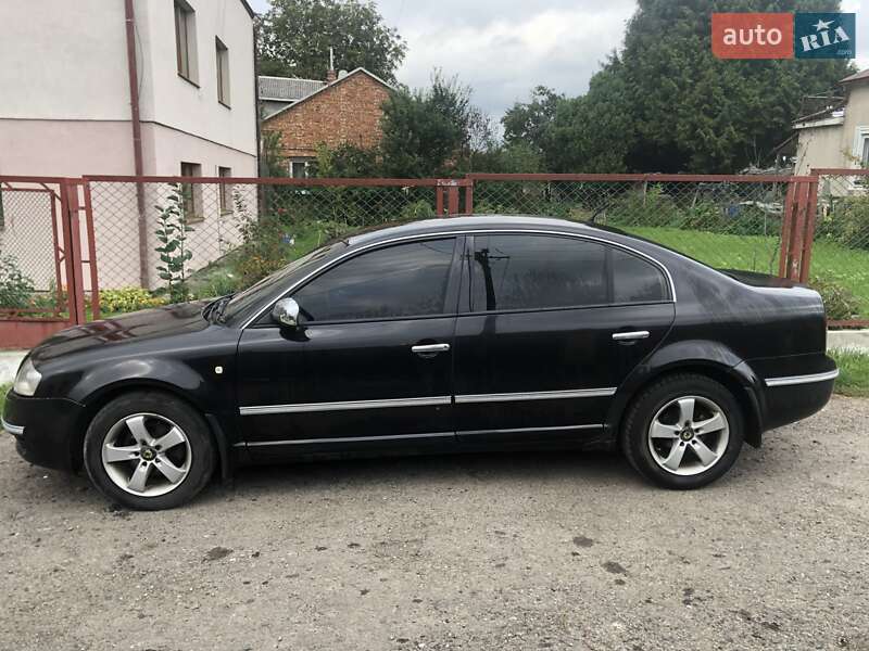 Лифтбек Skoda Superb 2005 в Лапаевке