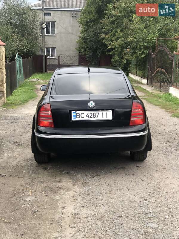 Лифтбек Skoda Superb 2005 в Лапаевке
