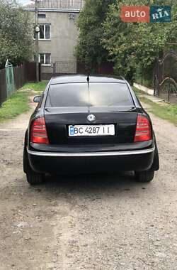 Лифтбек Skoda Superb 2005 в 