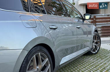 Універсал Skoda Superb 2016 в 