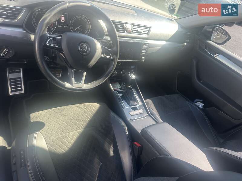 Универсал Skoda Superb 2017 в Ивано-Франковске