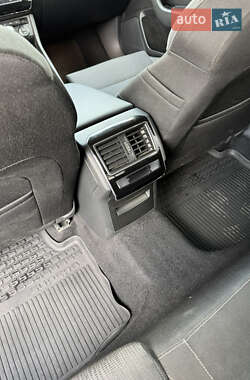 Лифтбек Skoda Superb 2015 в 