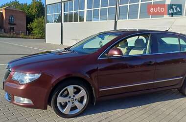 Лифтбек Skoda Superb 2009 в 