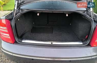 Лифтбек Skoda Superb 2005 в 