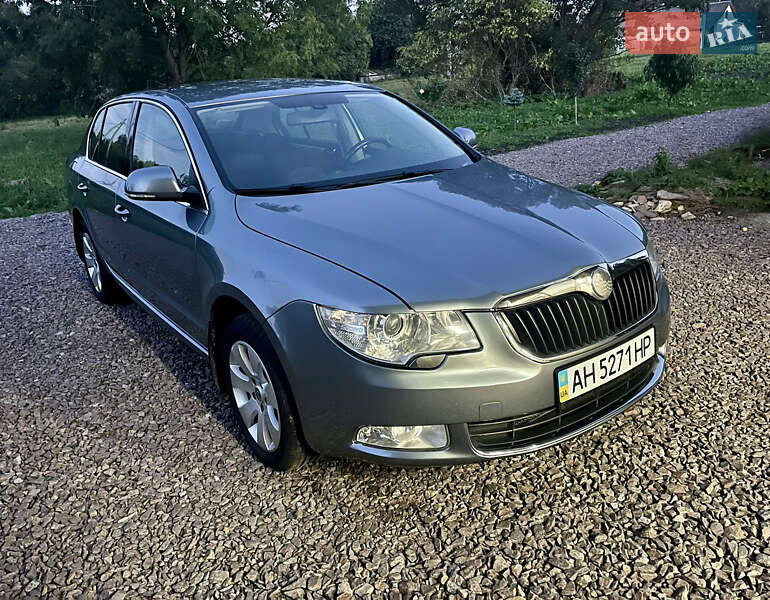 Ліфтбек Skoda Superb 2012 в Києві