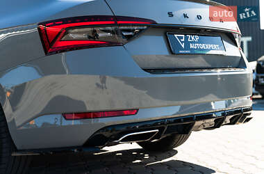 Лифтбек Skoda Superb 2020 в 