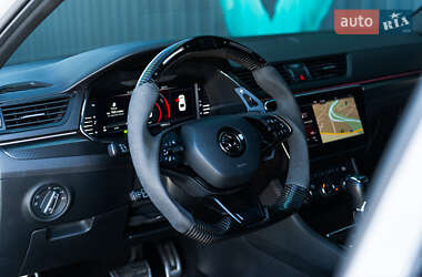 Лифтбек Skoda Superb 2020 в 