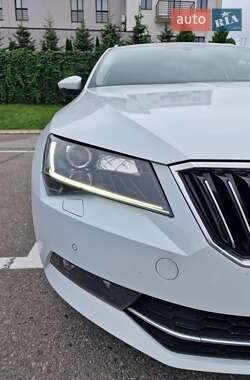 Универсал Skoda Superb 2017 в 