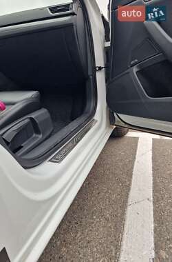 Универсал Skoda Superb 2017 в 