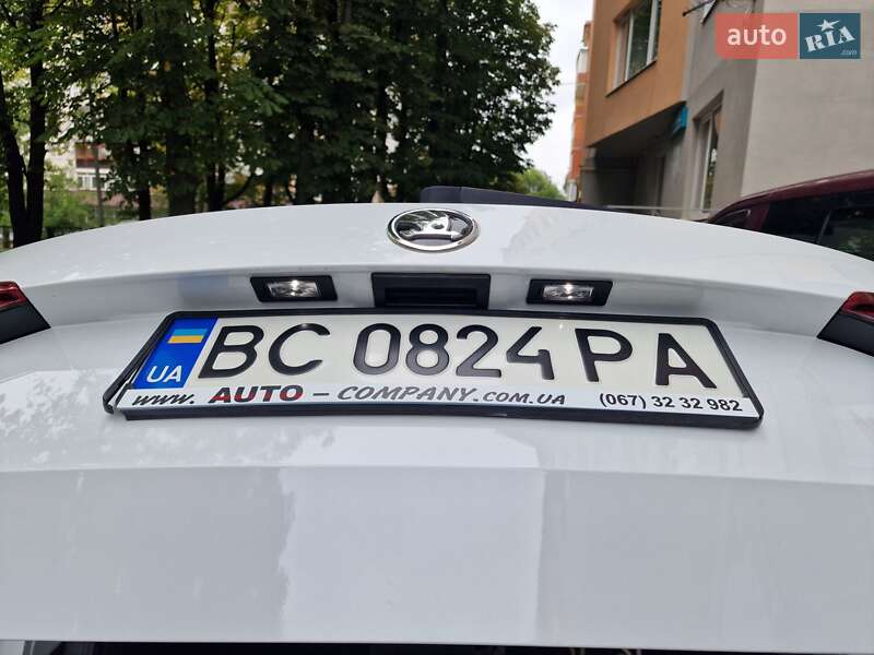 Универсал Skoda Superb 2017 в Львове фото 183 Универсал Skoda Superb 2017 в Львове