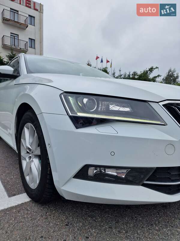Универсал Skoda Superb 2017 в Львове фото 29 Универсал Skoda Superb 2017 в Львове