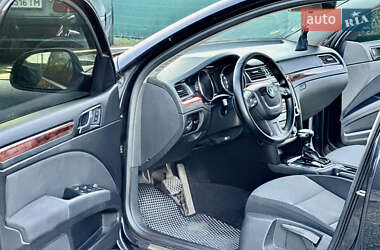 Лифтбек Skoda Superb 2009 в 