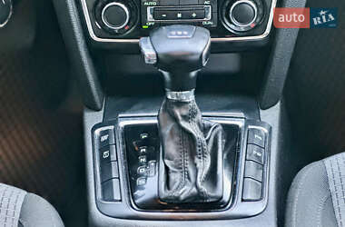 Лифтбек Skoda Superb 2009 в 