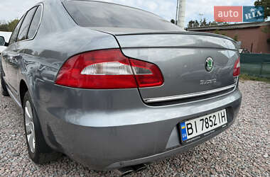 Лифтбек Skoda Superb 2012 в 