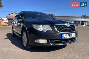 Лифтбек Skoda Superb 2012 в 