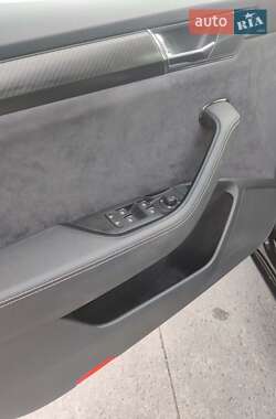 Универсал Skoda Superb 2019 в 