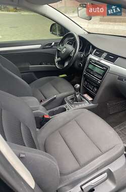 Ліфтбек Skoda Superb 2013 в 