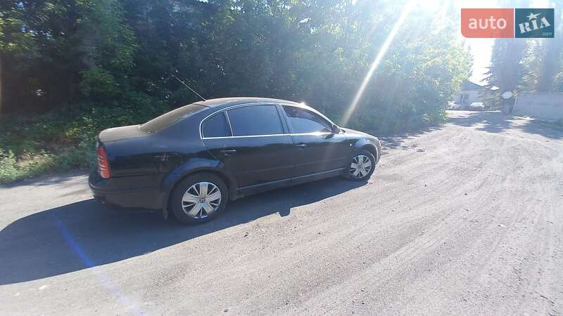 Skoda Superb 2002