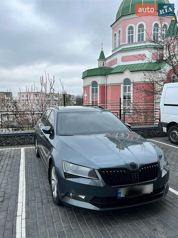 Универсал Skoda Superb 2016 в 