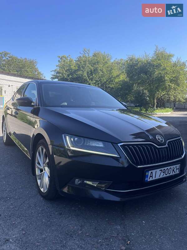 Лифтбек Skoda Superb 2016 в Борисполе