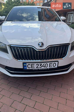 Лифтбек Skoda Superb 2018 в 