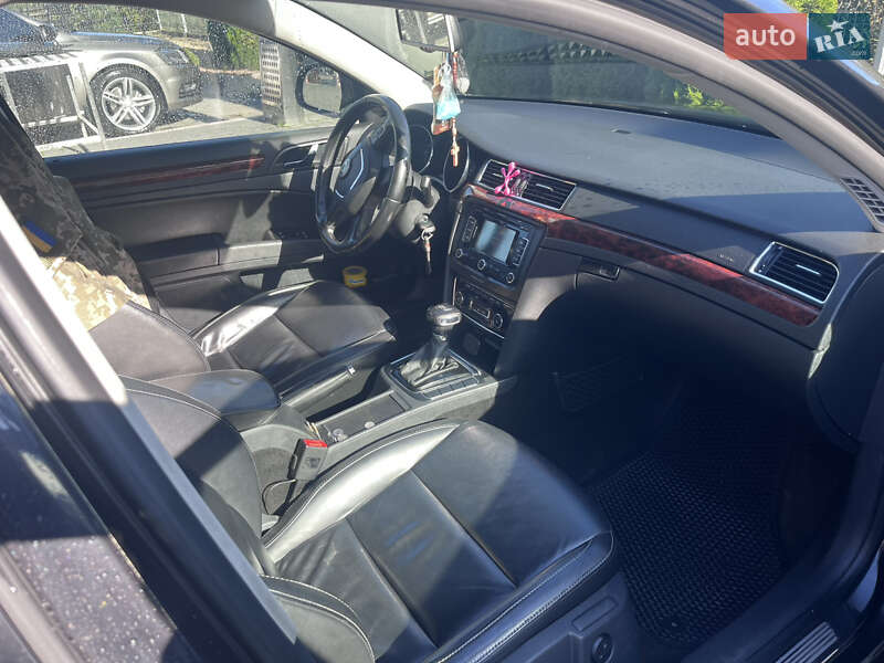 Универсал Skoda Superb 2012 в Самборе