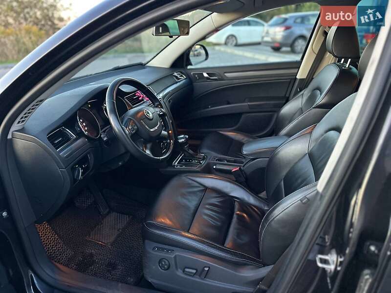 Универсал Skoda Superb 2012 в Ровно