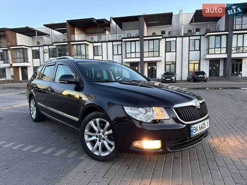 Универсал Skoda Superb 2012 в Ровно