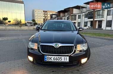 Универсал Skoda Superb 2012 в 