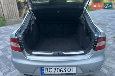 Лифтбек Skoda Superb 2008 в 
