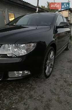 Универсал Skoda Superb 2011 в 